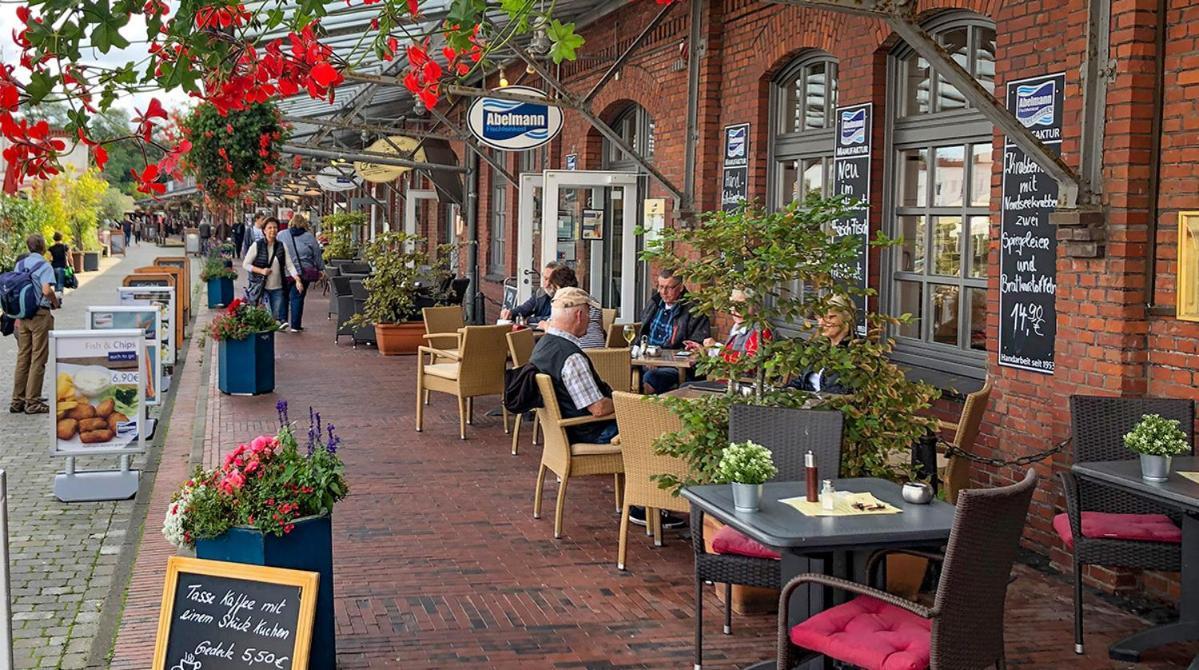 Exklusives Apartment Im Historischen Wohnhaus Mit Kamin, Bad & Viel Platz 브레머하펜 외부 사진