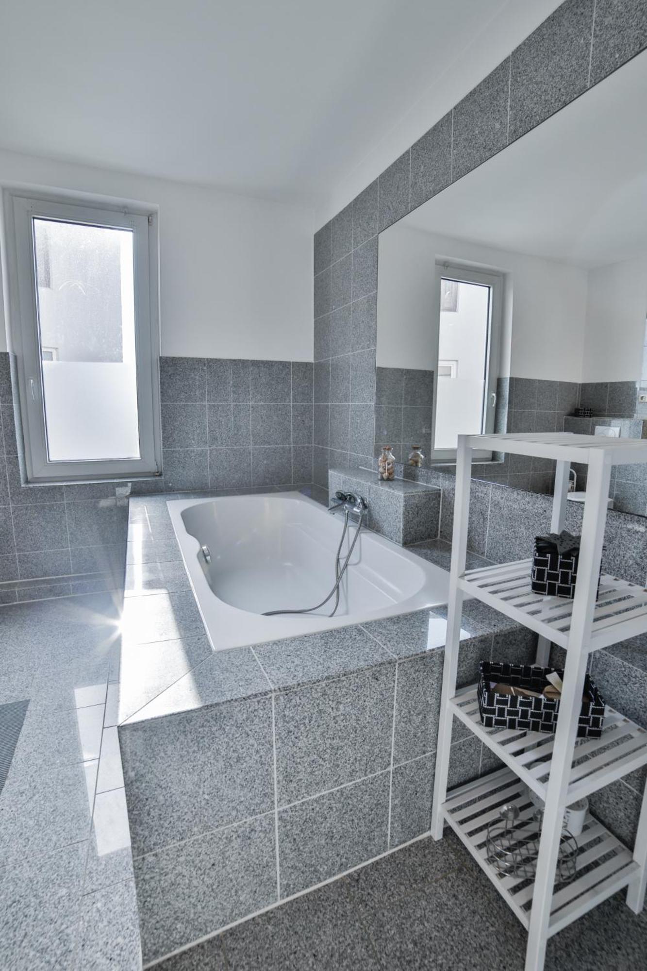Exklusives Apartment Im Historischen Wohnhaus Mit Kamin, Bad & Viel Platz 브레머하펜 외부 사진